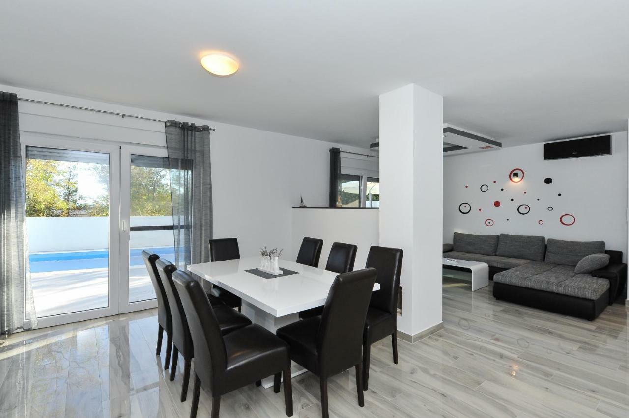 Villa Lily Zadarvillas ปริฟลากา ภายนอก รูปภาพ