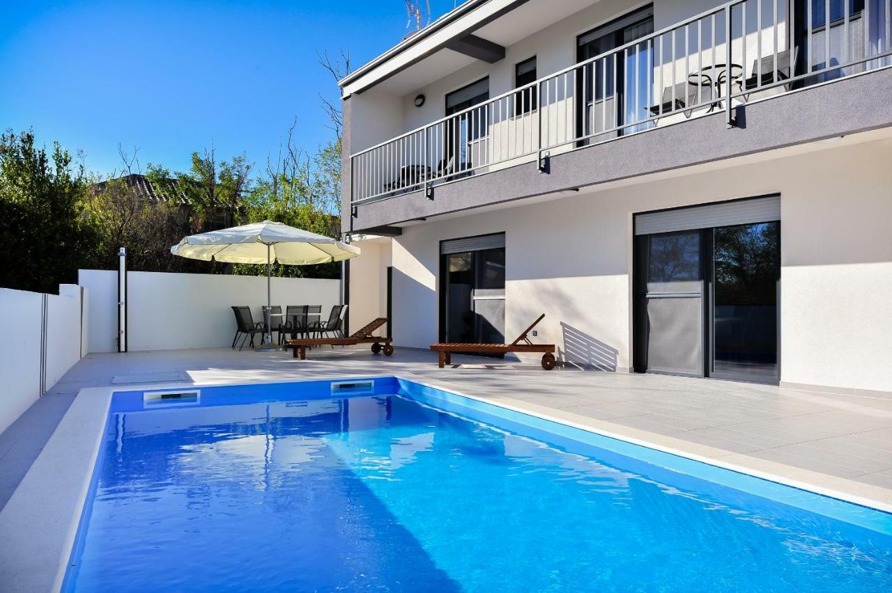 Villa Lily Zadarvillas ปริฟลากา ภายนอก รูปภาพ