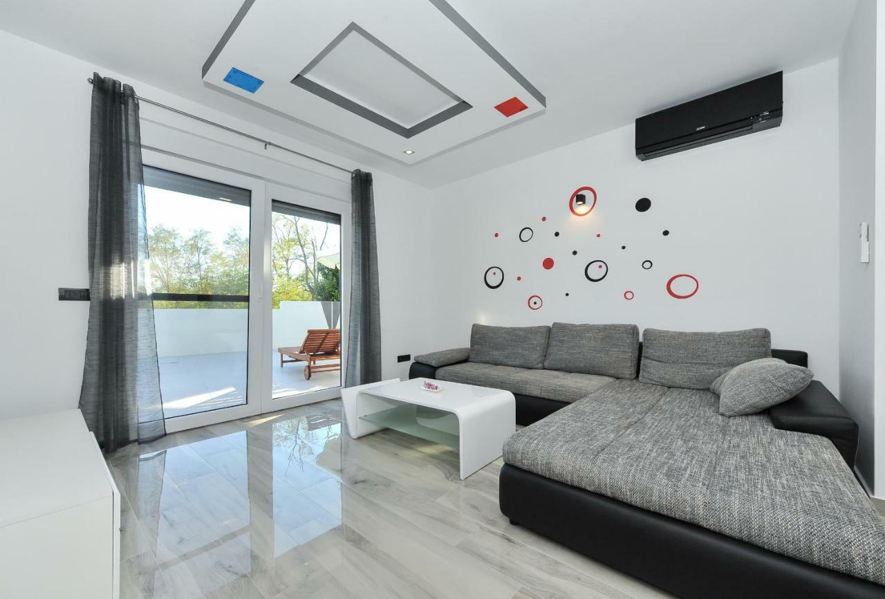 Villa Lily Zadarvillas ปริฟลากา ภายนอก รูปภาพ