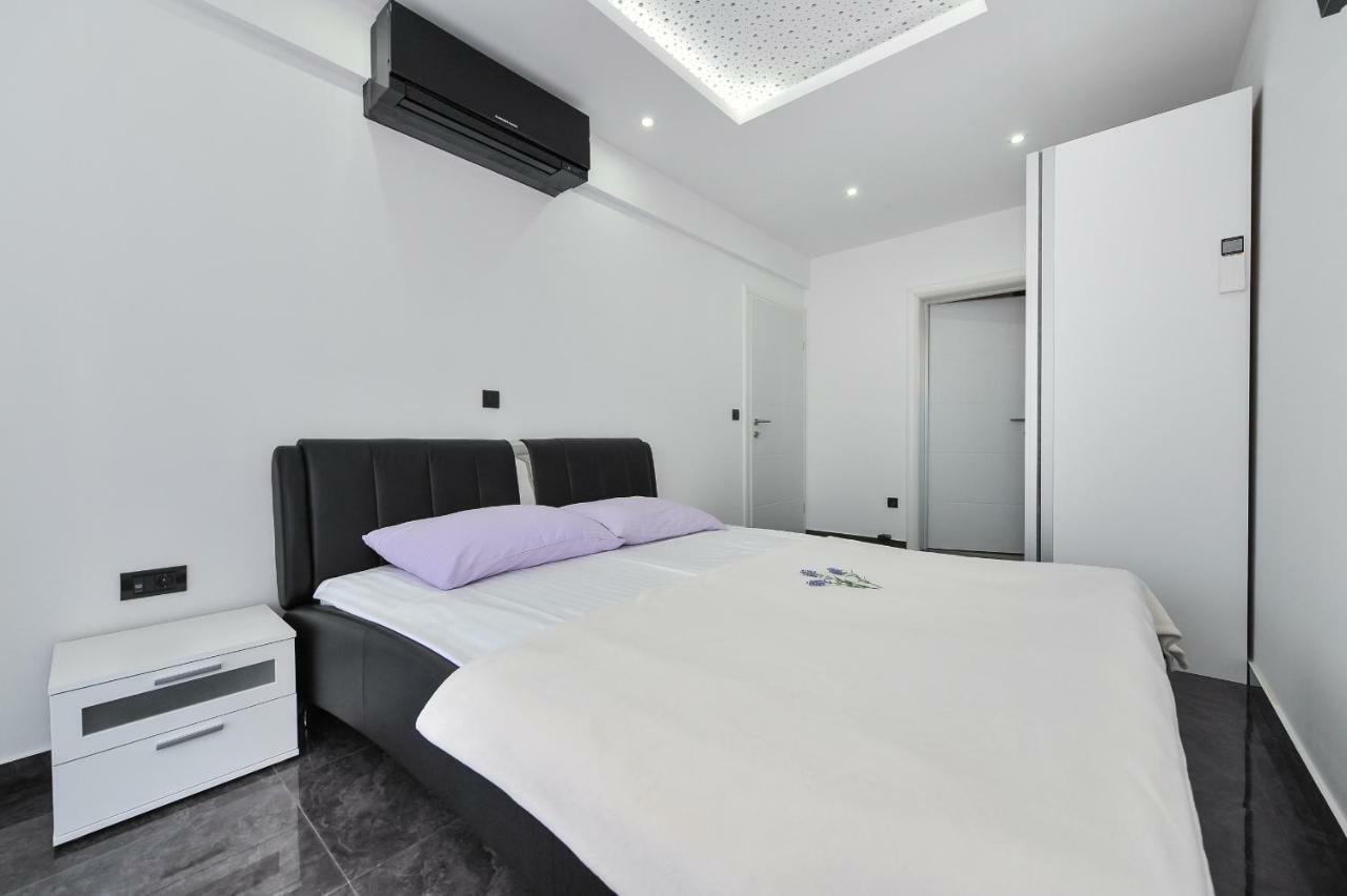 Villa Lily Zadarvillas ปริฟลากา ภายนอก รูปภาพ