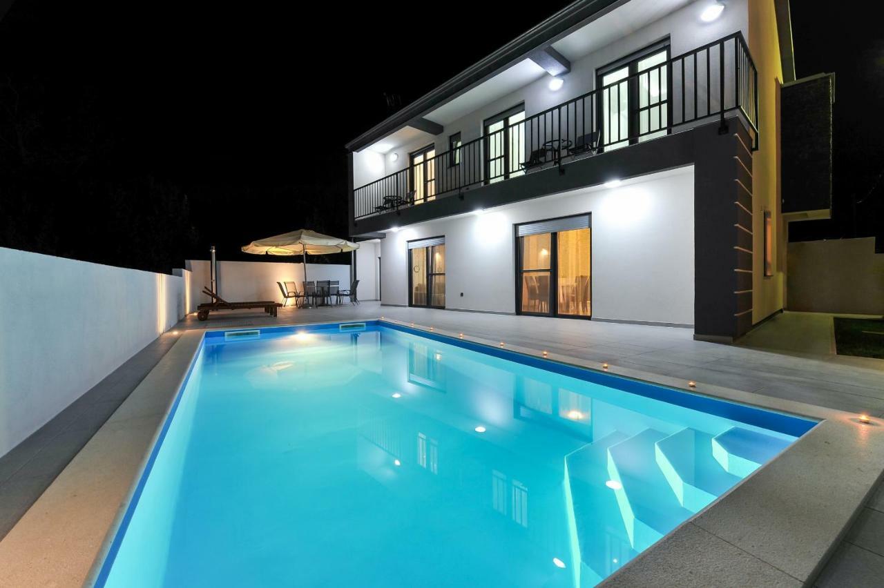 Villa Lily Zadarvillas ปริฟลากา ภายนอก รูปภาพ
